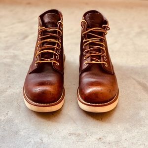 Red Wing Heritage Men's 8196 6-Inch Classic Round